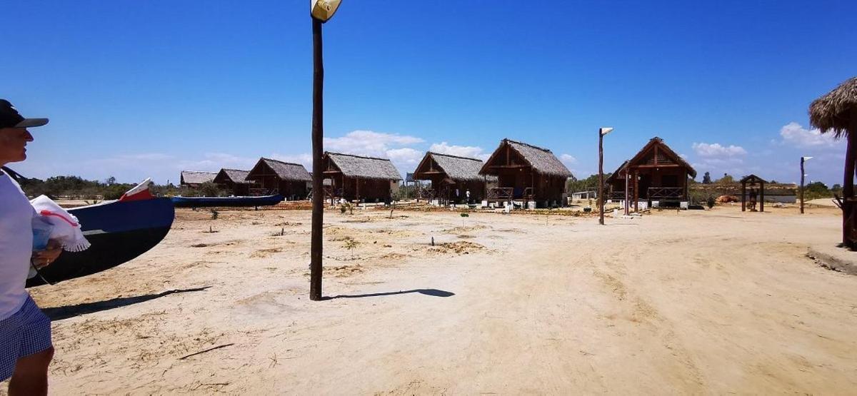 Cap Kimony Hotel Morondava Exterior photo