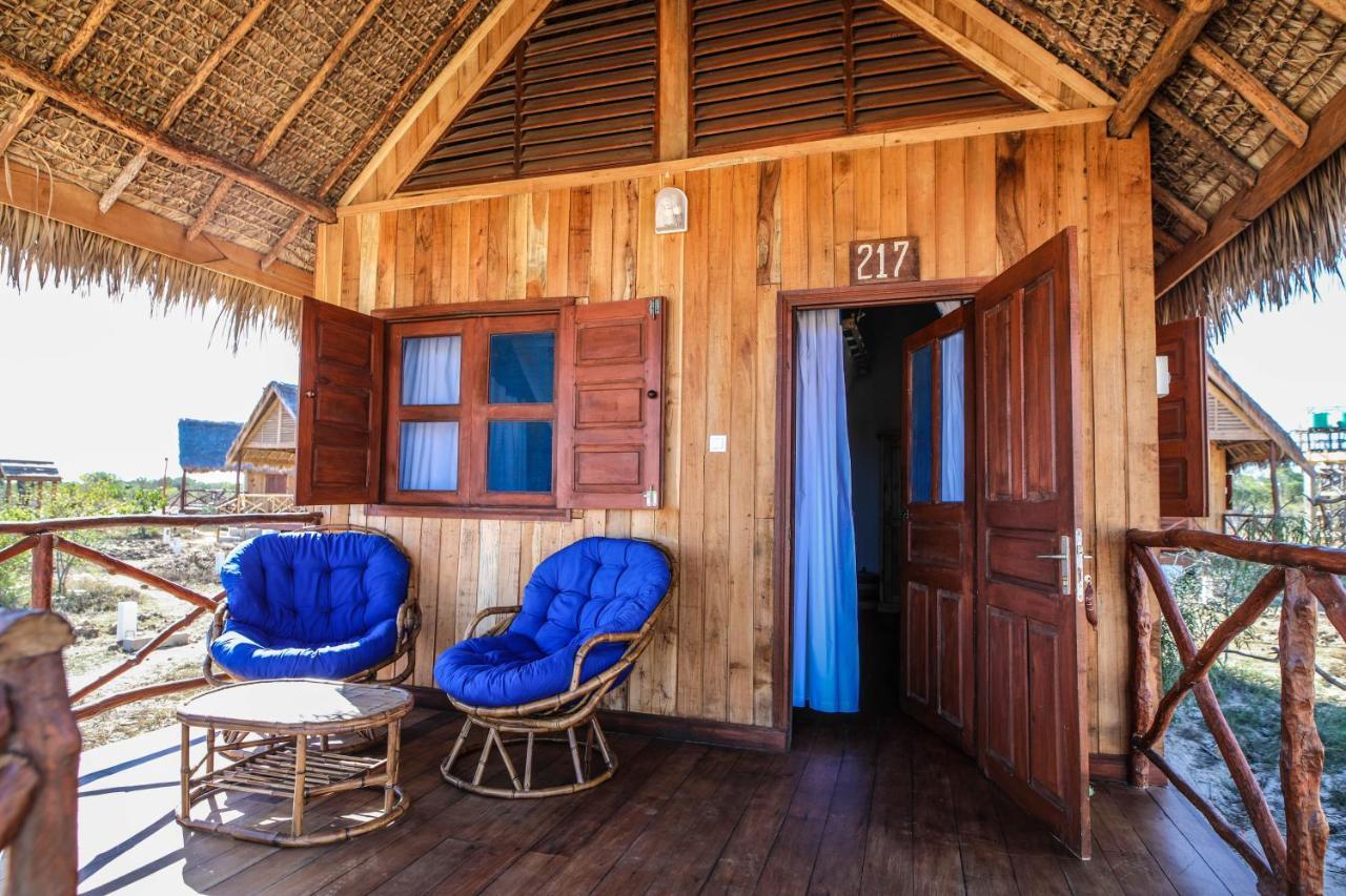 Cap Kimony Hotel Morondava Exterior photo